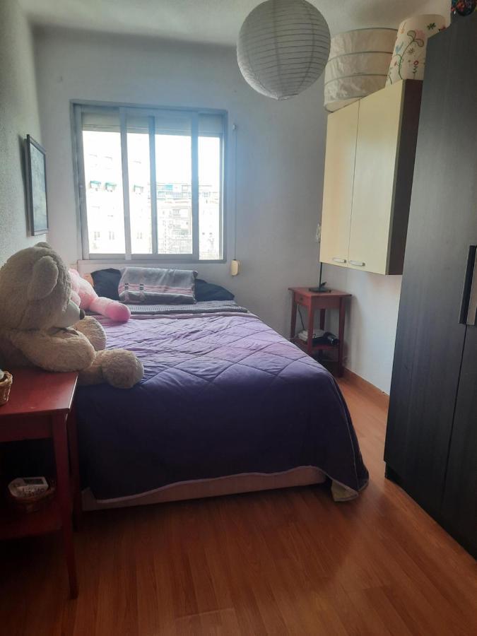 Una Habitacion Individual En Casa Familiar Dentro De Ciudad Patrimonio De La Humanidad Alcalá de Henares Exterior foto